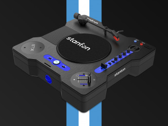 Stanton STX, un plato de scratch portátil con Innofader Nano integrado, Bluetooth y USB