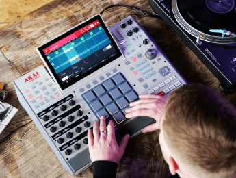 Akai MPC X SE: más potente que nunca, con el aspecto “de siempre”