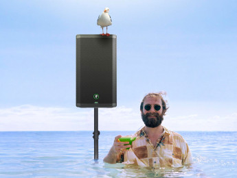 Mackie Thrash212 GO, un altavoz de escenario de 12” y 300 W con batería y Bluetooth