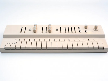 Vongon Replay, un sinte VA de 6 voces llamado a triunfar en Instagram