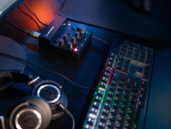 Audio-Technica AT-UMX3, un mezclador USB-C para streaming compacto y versátil