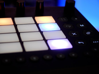 Ableton Move, una groovebox portable hermanada con Live