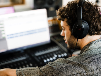 Austrian Audio Hi-X20: auriculares de estudio precisos, compactos y económicos