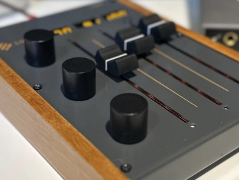 Midifex The Lujin, un controlador de faders para compositores de precio "contenido"