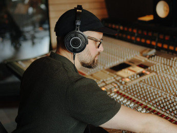 Los mejores auriculares abiertos para producción musical y mezcla de hasta 500 € (o poco más)