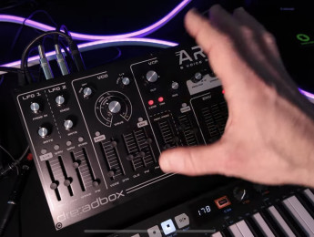 Dreadbox Artemis, un polifónico analógico compacto y completo