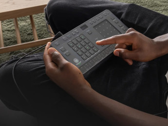 AlphaTheta ChordCat, una groovebox que pone las progresiones armónicas al alcance de todos