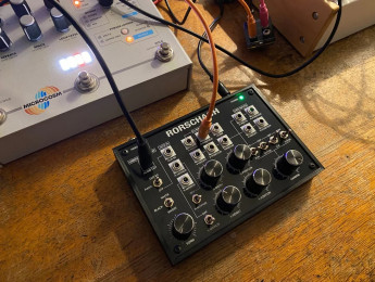 Rorschach, un sintetizador de vídeo híbrido para visuales experimentales y directos