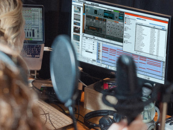 Reason: el DAW modular que nunca quiso parecerse a los demás