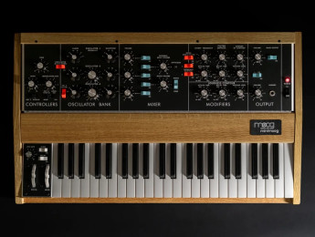 Minimoog Model D Bob Moog Tribute Edition: 500 unidades para recordar al hombre que soñó el sinte moderno