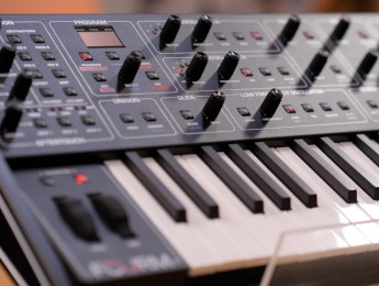 Recreando "Fade to grey" de Visage con Sequential Fourm: técnicas con un analógico moderno