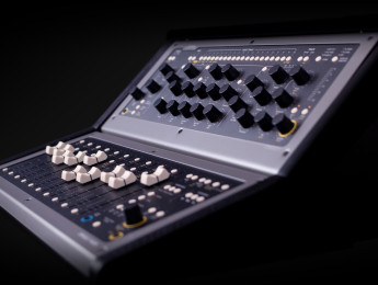 Historia del plugin en producción musical: la revolución del modelado analógico (2010-2016)
