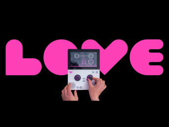 First Love, el poco usual sintetizador FM que vimos en Superbooth24, ya se puede reservar por 499€