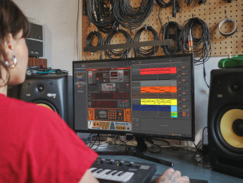 Reason Free: consigue gratis el rack de Reason con 15 dispositivos