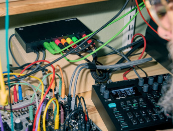 Elektron Outbox 8: ocho salidas analógicas y control CV para instrumentos Elektron (y otros)