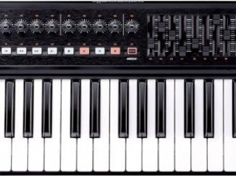 Cakewalk lanza nuevos teclados controladores