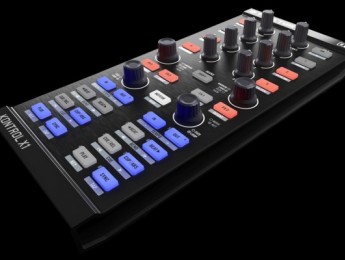 Native Instruments Traktor Kontrol X1 disponible