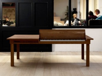 Una mesa que es a la vez un piano