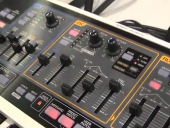 Vistazo al Roland Gaia SH-01