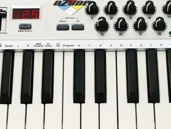 M-Audio Ozone, teclado e interfaz MIDI/Audio