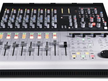 Focusrite se alía con Audient y anuncia la mesa Control 2802