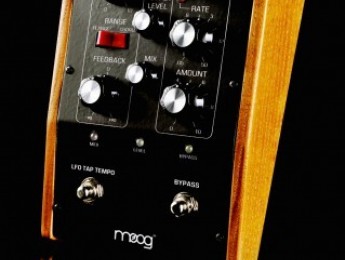Moog anuncia el Moogerfooger Cluster Flux