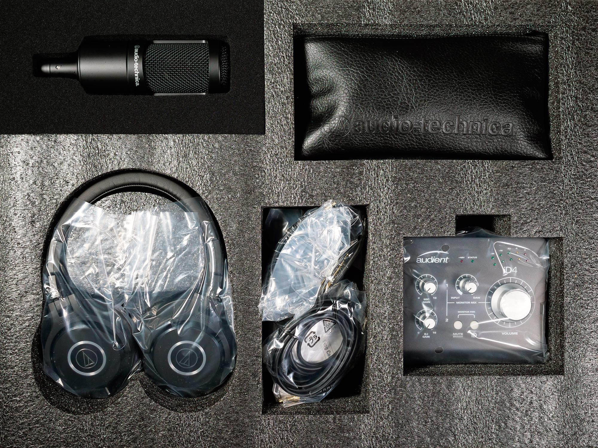 Auriculares De Estudio Audio Technica Athm40x Negro — Palacio de la Música