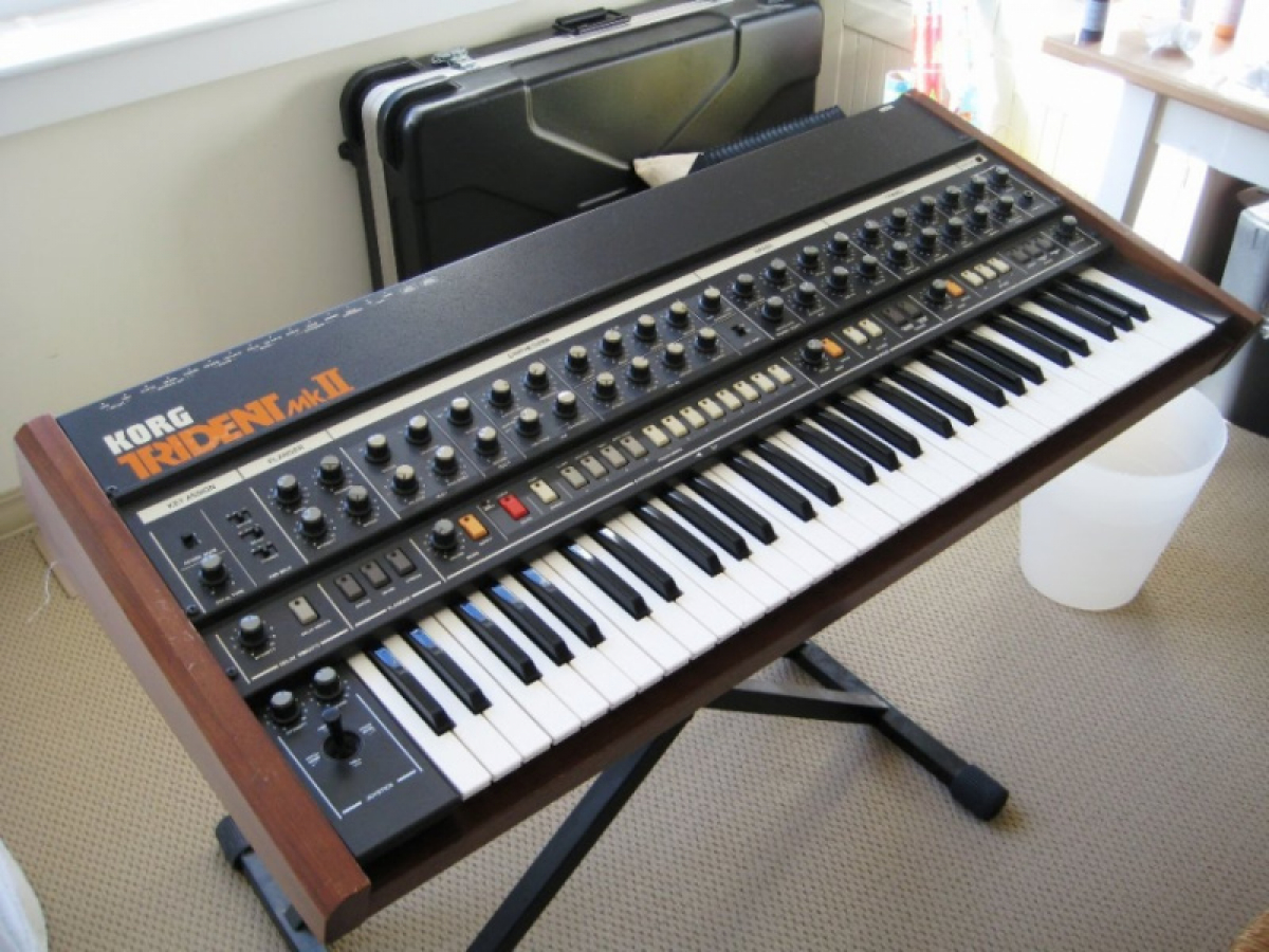 Trident Instrument Korg Trident recreado en el plugin gratuito Tricent MkIII por Full Bucket