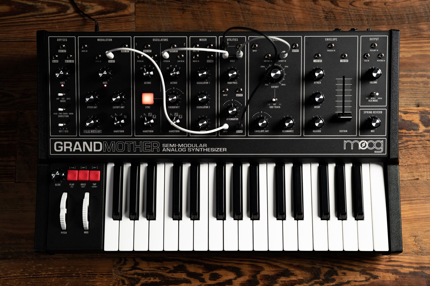 Moog Matriarch y Grandmother, vuelta al negro en su edición Dark