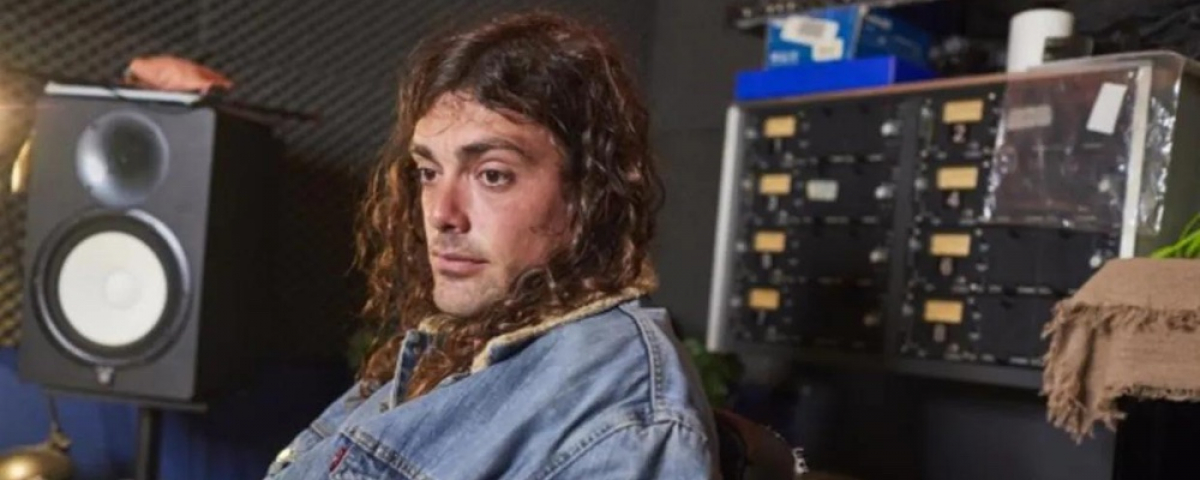 Entrevista a Íñigo Bregel (Los Estanques): «Mi padre era un melómano y me contagió esa pasión por la música»