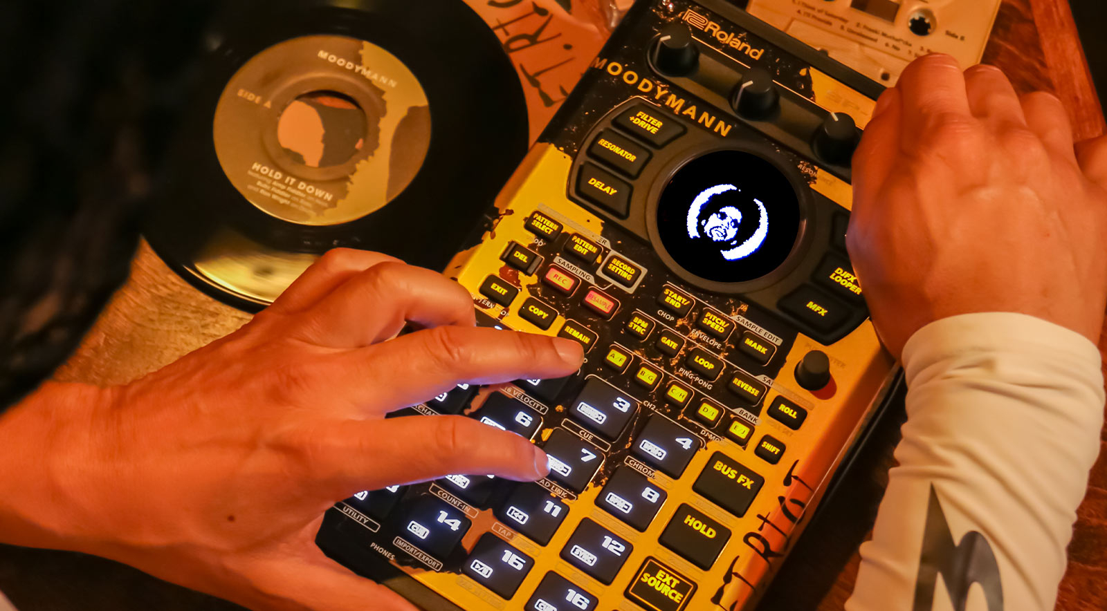 Roland SP-404MKII KDJ Records Limited Edition: hay un Moodymann en