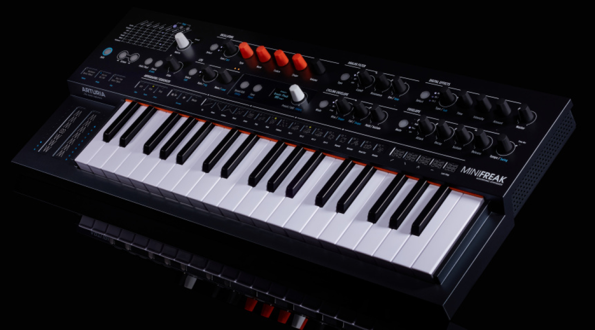 Arturia Minifreak v5, muestras y wavetables de usuario en otro update gratuito