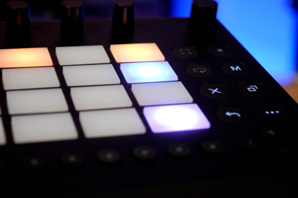 Ableton Move, una groovebox portable hermanada con Live