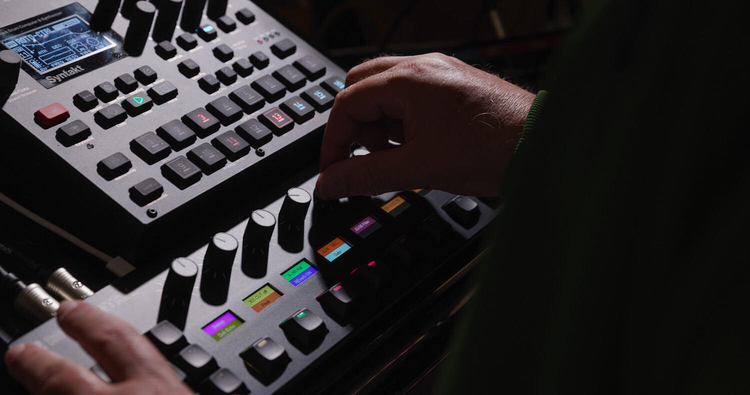 Controlador De Teclado Midi Donner Dmk25 Pro, 25 Mini Key Pr | Meses