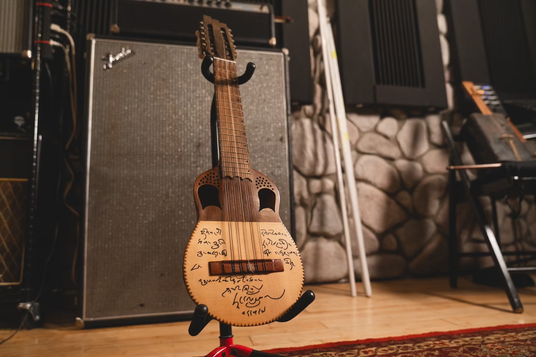 Spitfire Audio Ronroco, un ronroco para Kontakt con el toque personal ...