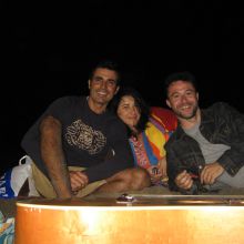 Noche de playa vacía y canciones llenas