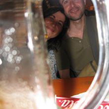 Nada une tanto como una buena jarra de cerveza...