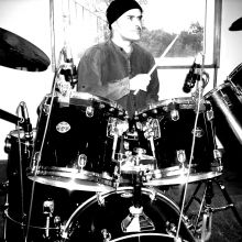 Tocando a la señora Tama...