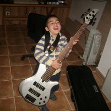 el bajo con el bajo yamaha rbx375