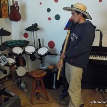 juan david tocando la gaita