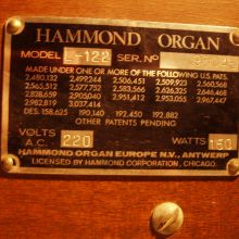 Hammond L-122