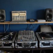 Mackie SRM 350 + Genelec 8030 -- 1 --