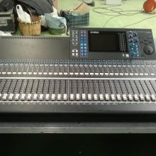 Yamaha LS9 - 32