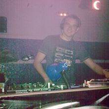 Pinchando en The Moon