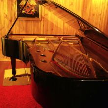 PIANO KAWAI RX 7