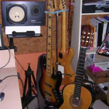 guitarras y bajo