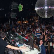 Discoteca Basic Baiona - Agosto 2011 -Dj Hugo Pg y Dj Vince _4