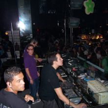 Discoteca Basic Baiona - Agosto 2011 -Dj Hugo Pg y Dj Vince _5