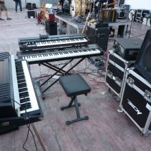 Set de directo al completo