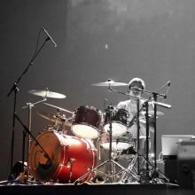 Tocando bateria